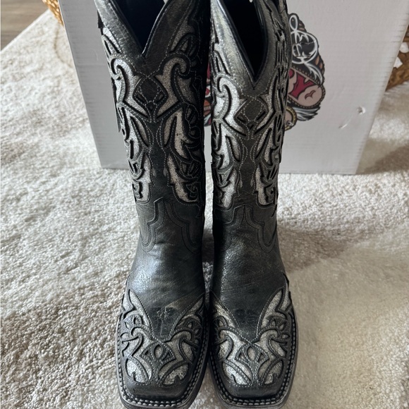Shoes - Black and Silver Western Cowgirl Boots